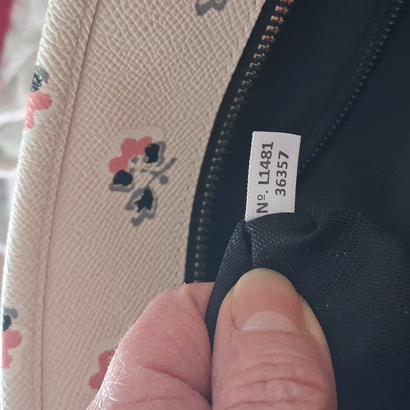 Coach Taxi Crossgrain Leather Tote Bramble Rose White Pink Floral Bag - Picture 13 of 16